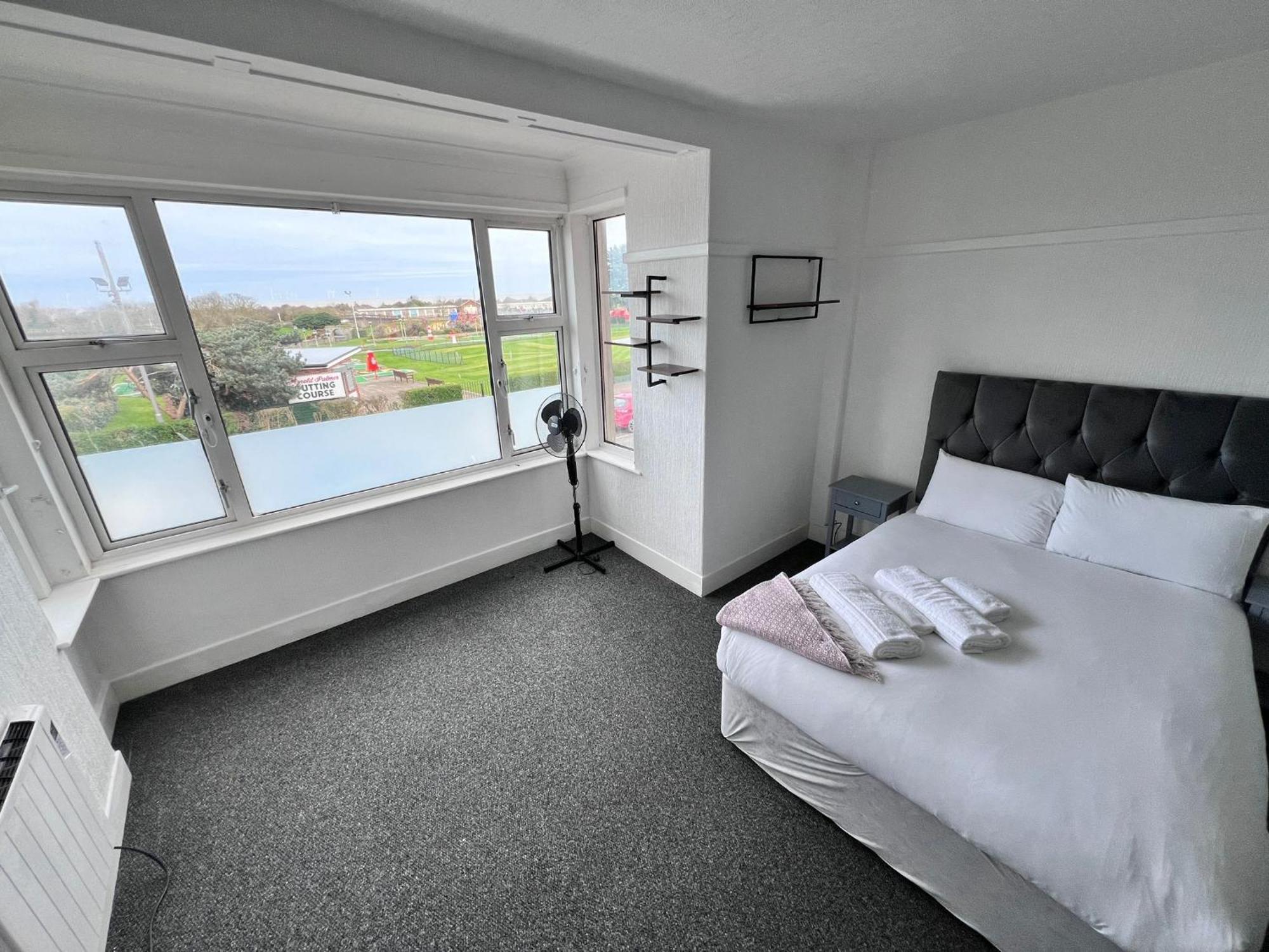 Harbour Flats * Skegness