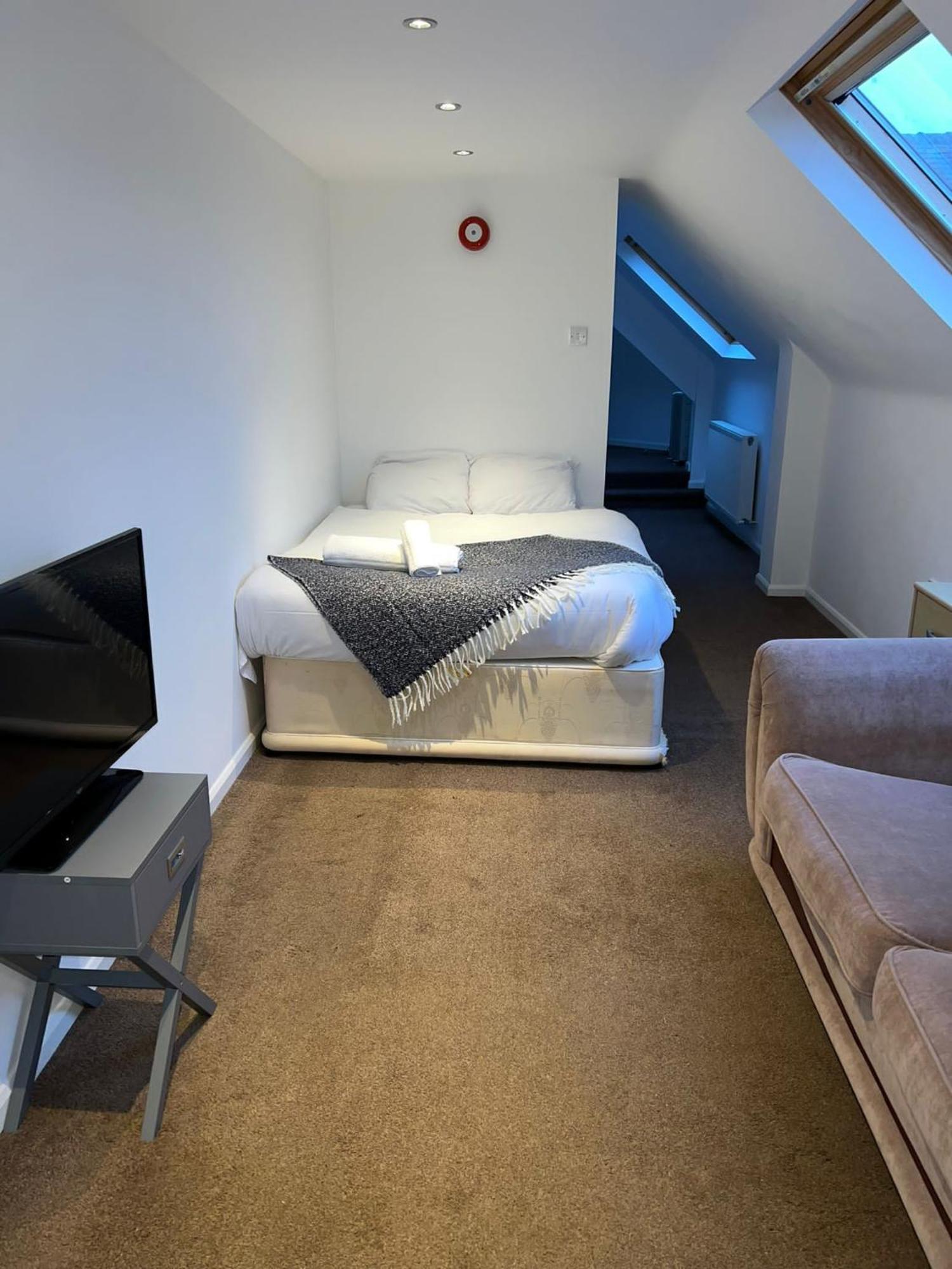 Harbour Flats Apartment