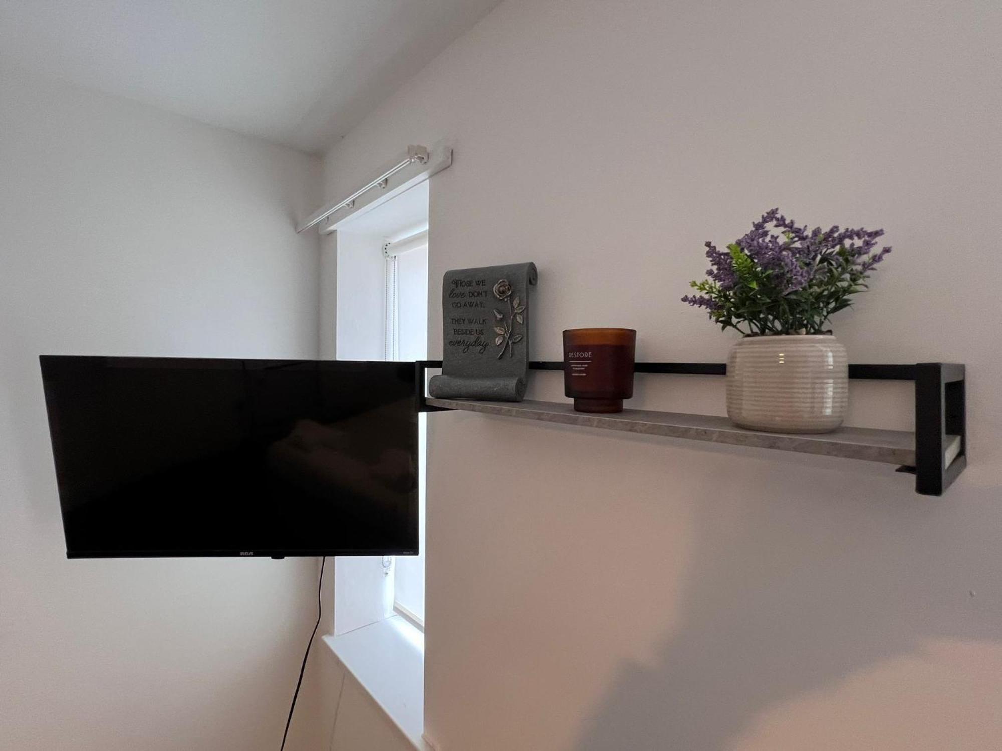 Harbour Flats Apartment *